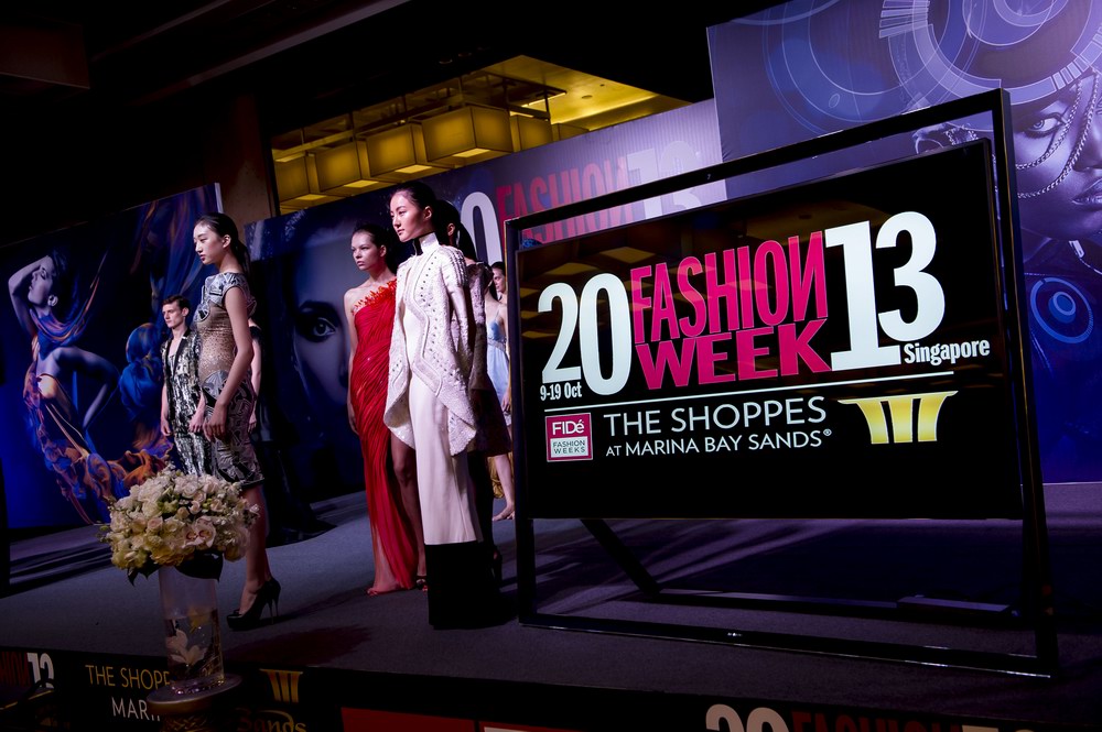 濱海灣金沙購物商城FIDé Fashion Weeks世界頂級(jí)2013時(shí)裝周