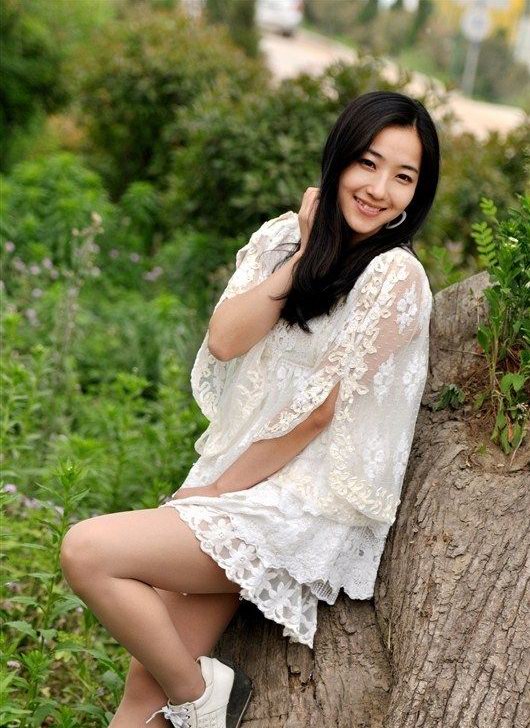 李莉娜個(gè)人資料：非誠(chéng)勿擾alina照片牽手男朋友_李莉娜身高三圍