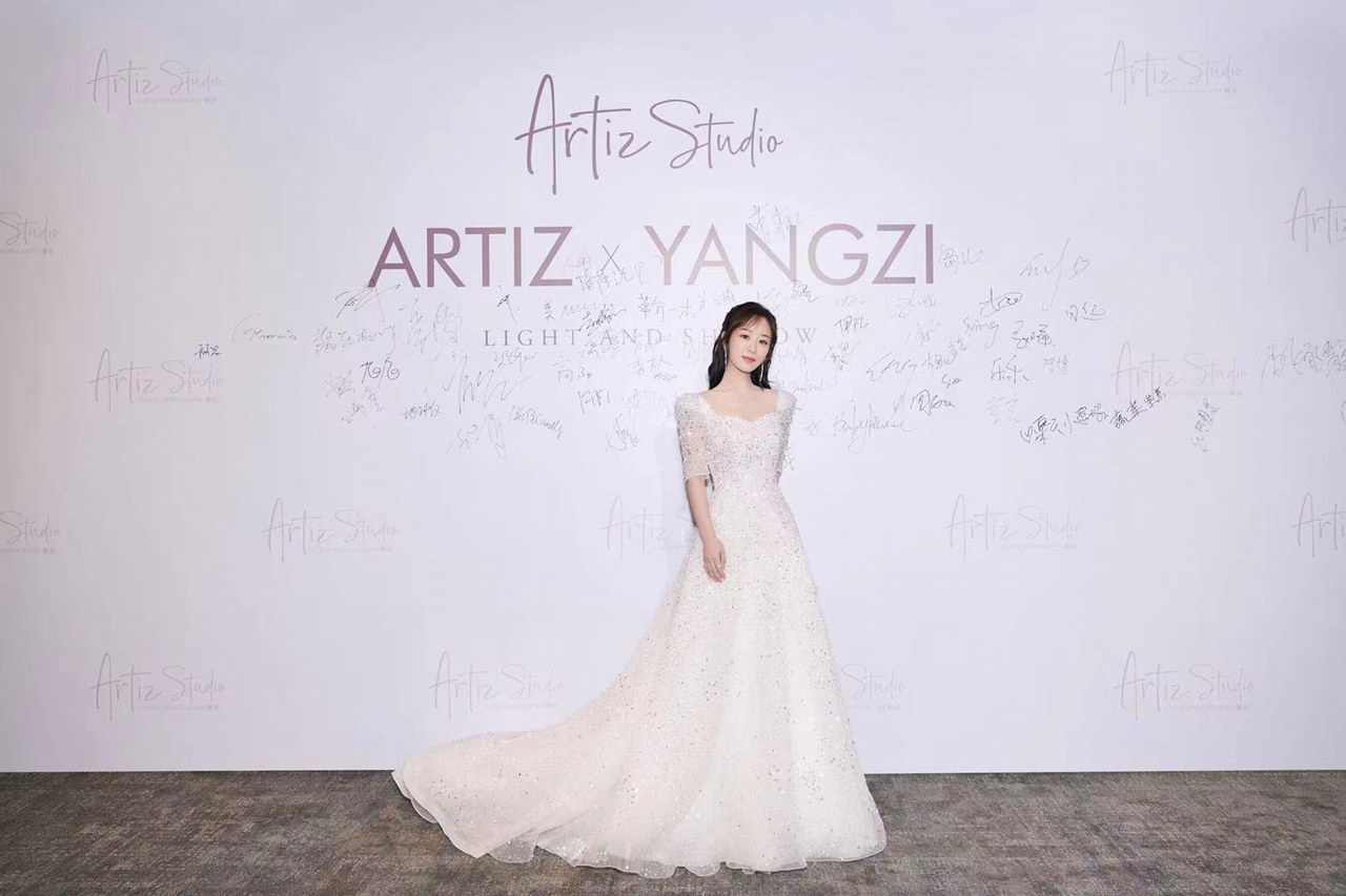 Artiz Studio(韓國(guó)藝匠)攜手明星創(chuàng)意師楊紫以光為載體,聯(lián)合打造Artiz楊紫光影藝術(shù)展