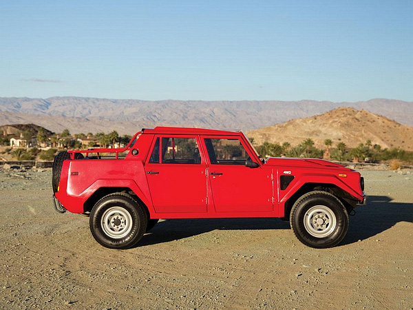 越野蠻牛Lamborghini LM002 即將拍賣