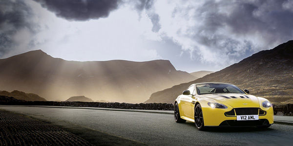 V12 Vantage S：優(yōu)雅狂暴的完美綜合體