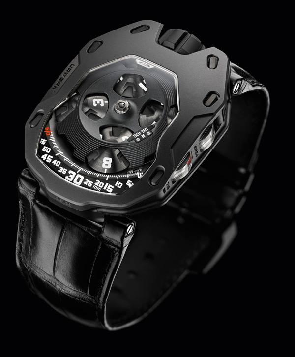 URWERK UR-105M：鐵甲騎士，時間之光