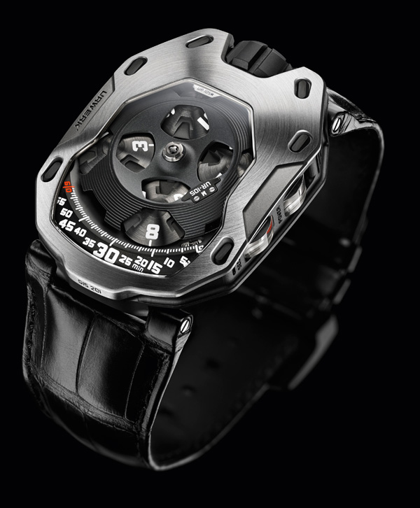 URWERK UR-105M：鐵甲騎士，時(shí)間之光