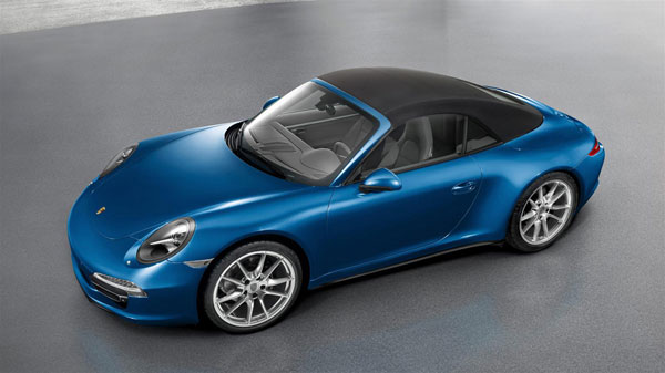 保時(shí)捷911 Carrera 4 Cabriolet 動(dòng)感而優(yōu)雅