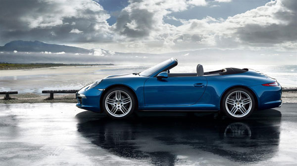 保時捷911 Carrera 4 Cabriolet 動感而優(yōu)雅