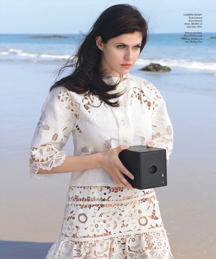 Alexandra Daddario《Modern Luxury》雜志2015年6月號(hào)