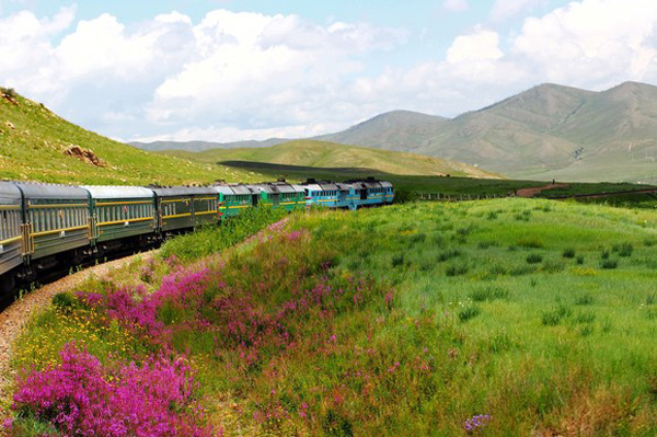 慢旅游：一張火車(chē)票看盡最美的風(fēng)景