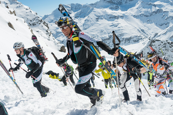 泰格豪雅攜手中國國家滑雪登山隊首次出征瑞士冰川巡邏滑雪登山賽