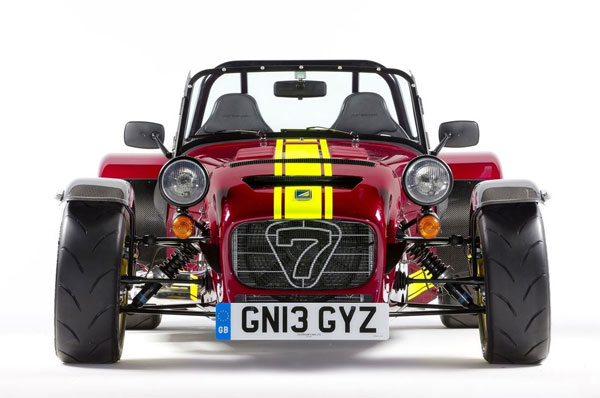 Caterham Seven 620R 追求速度無極限