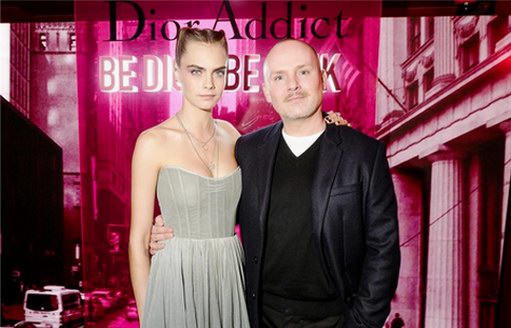 卡拉·迪瓦伊（CARA DELEVINGNE）正式成為全新DIOR迪奧魅惑星耀唇膏代言人