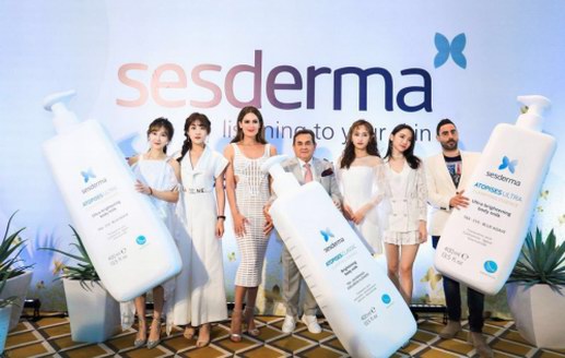 這個(gè)夏天Sesderma賽斯黛瑪與SNH48邀您一起變＂白白＂