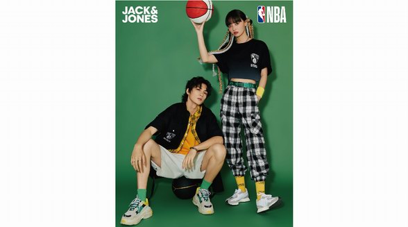 JACK & JONES杰克瓊斯跨界聯(lián)名NBA 全新季度正式釋出，演繹復(fù)古街頭×潮流籃球文化