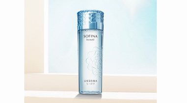 大油田難有精致妝？SOFINA 蘇菲娜的夏日持妝好物來襲