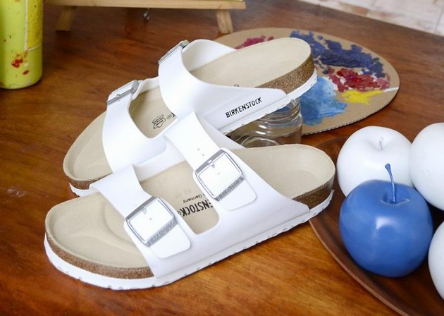 健康鞋王Birkenstock擁有Birkenstock、Papillio、Birki’s、Footprints、Alpro等五個子品牌