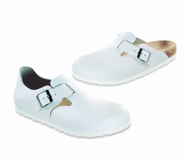 經(jīng)典白色Birkenstock（勃肯） 夏日清涼舒適之首選