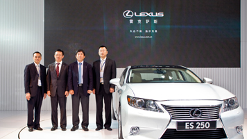 豪華汽車品牌LEXUS雷克薩斯攜旗下8大系列10款車型盛裝亮相第十六屆深港澳國際汽車博覽會