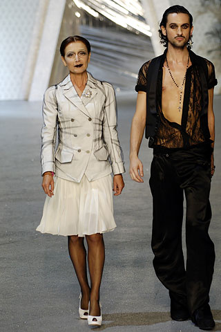 John Galliano 2006成衣時(shí)裝展