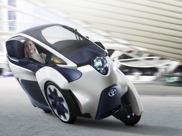 Toyota（豐田）推出「i-Road」三輪電動概念車