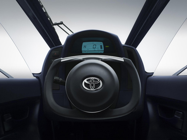 Toyota（豐田）推出「i-Road」三輪電動(dòng)概念車